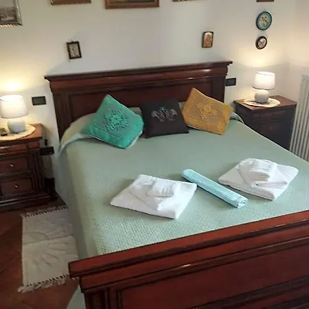 Affitto In Zona Residenziale Πανσιόν Orosei
